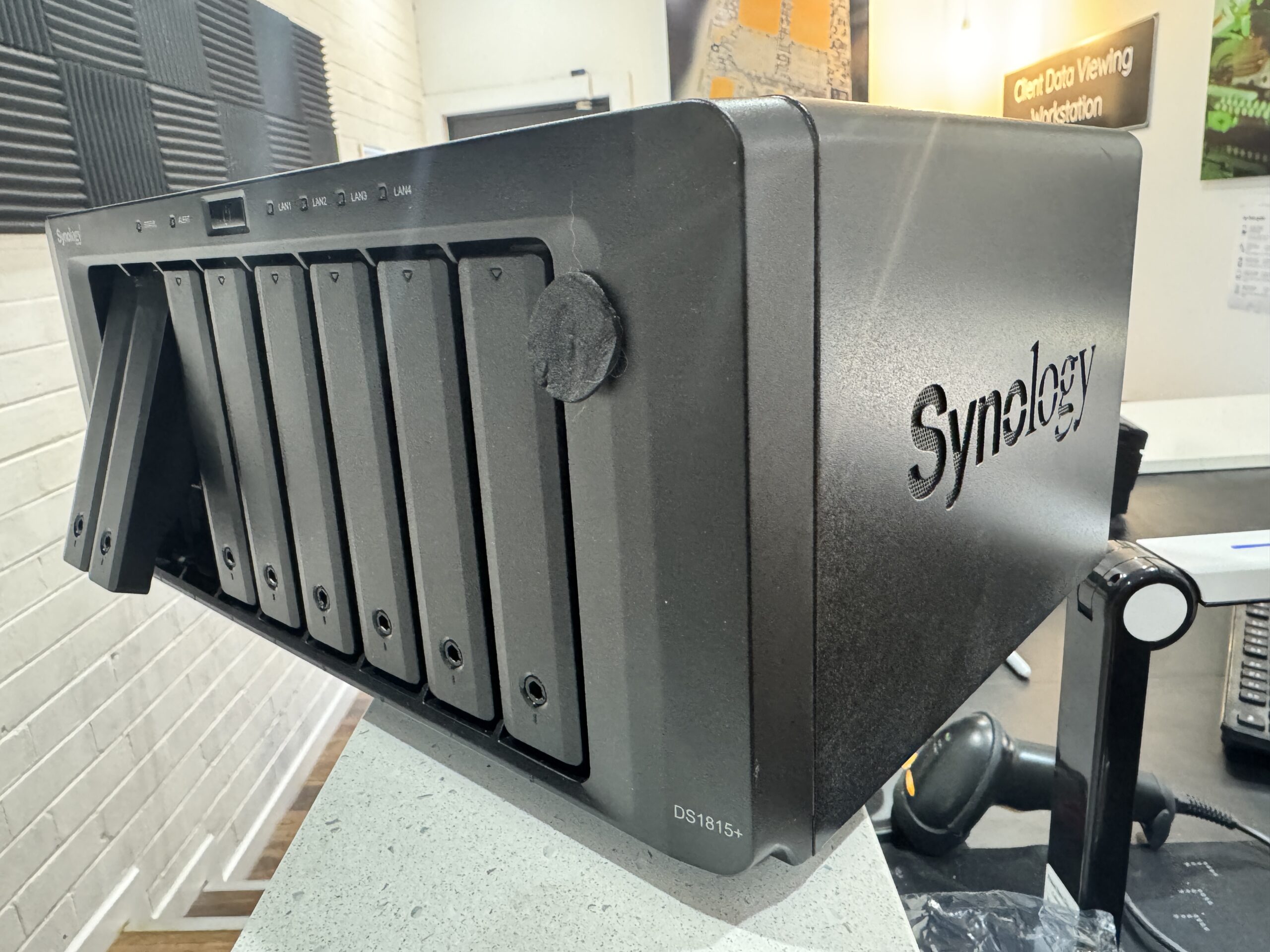 Chose 555dr to recover RAID and NAS Data in Brisbane